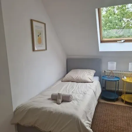 Apartment Duplex With Patio Near Exhibition Messe *