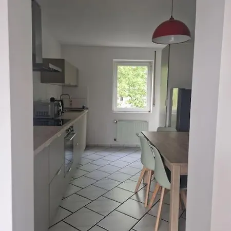 Duplex With Patio Near Exhibition Messe Appartement *