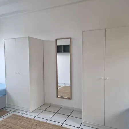 Duplex With Patio Near Exhibition Messe *