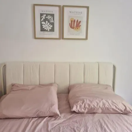 Appartement Duplex With Patio Near Exhibition Messe Cologne